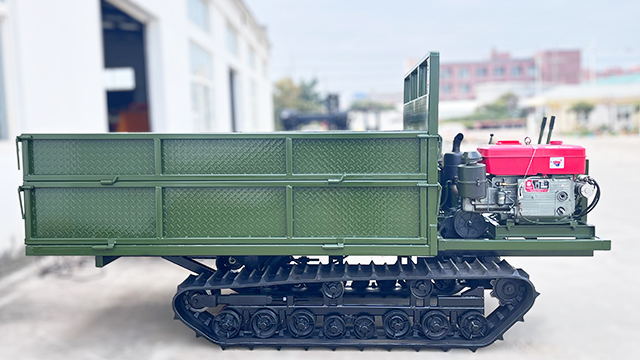 深綠色履帶車 拷貝2