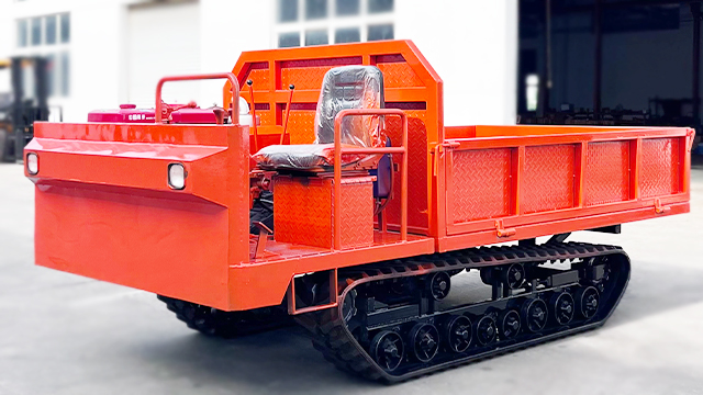 履帶式運(yùn)輸車